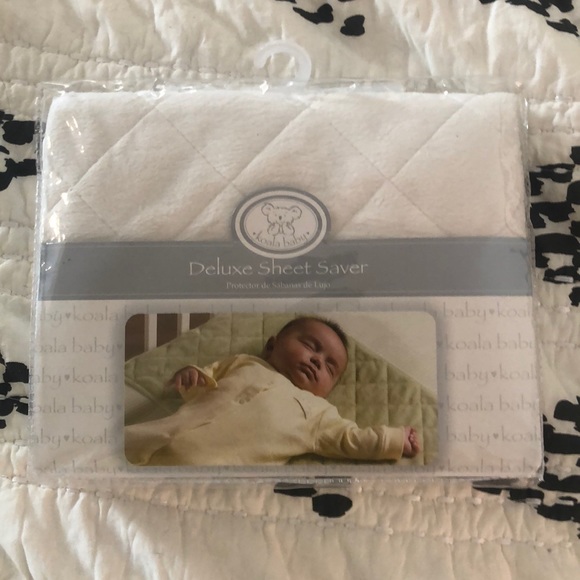 crib sheet saver